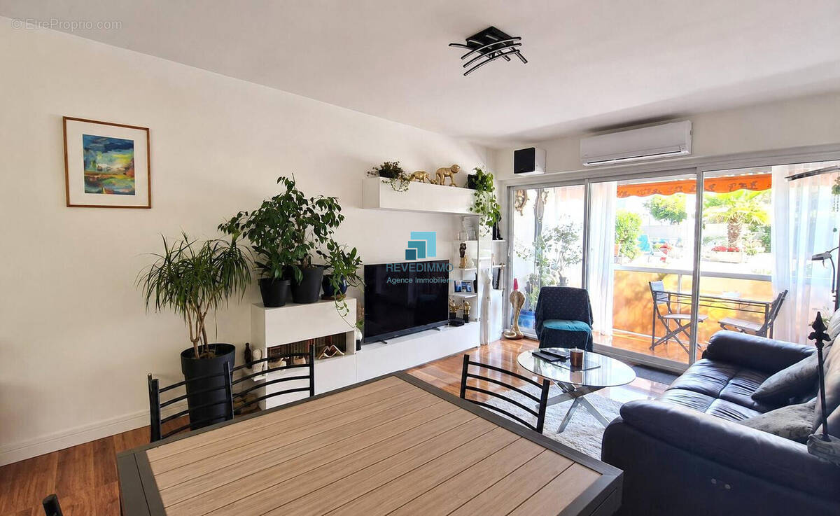 Appartement à FREJUS