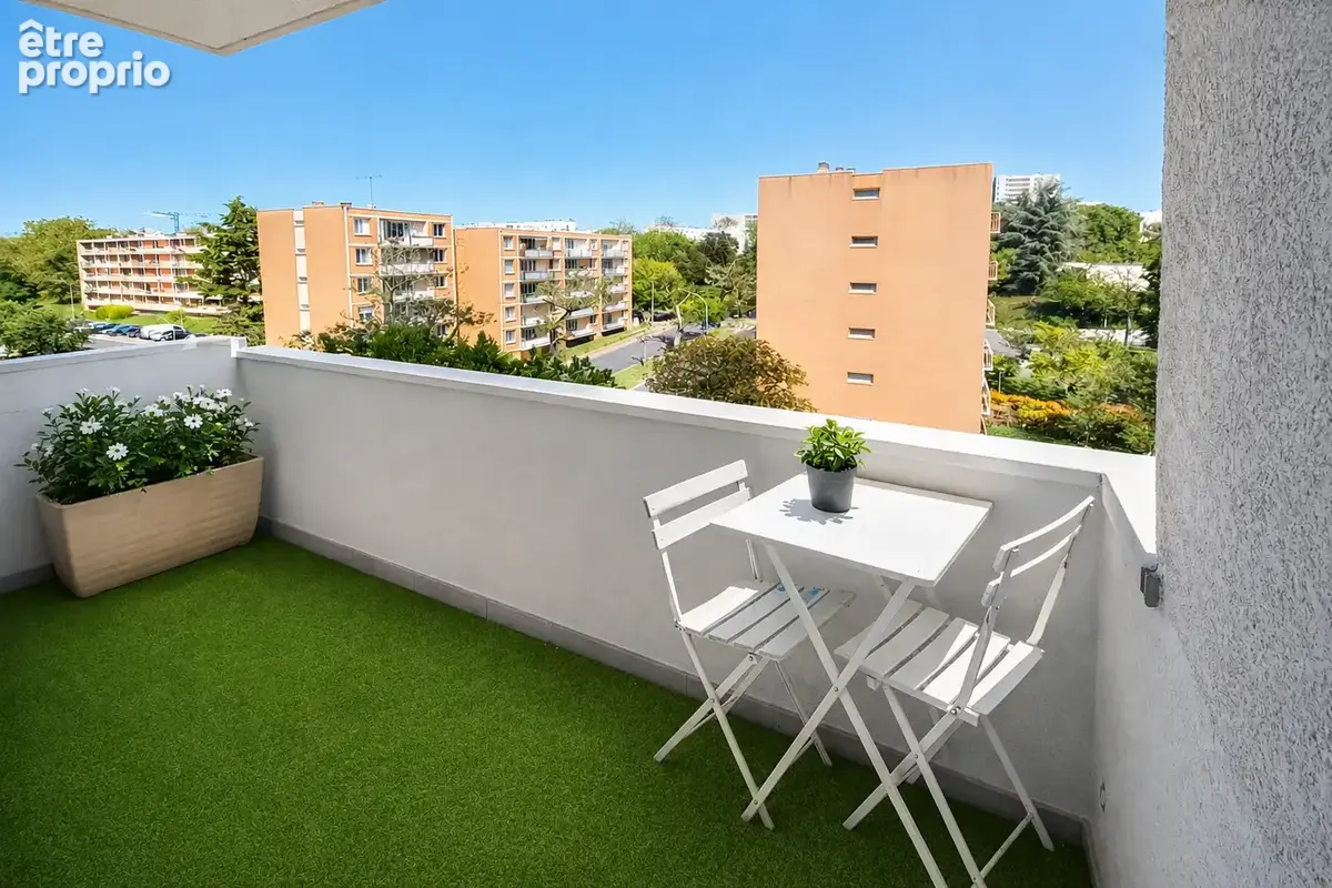 .2 pièces clair avec balcon et loggia   10 min du Mo Créteil?Préfecture - photo 2