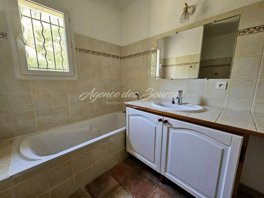 Maison à SAINT-MAXIMIN-LA-SAINTE-BAUME