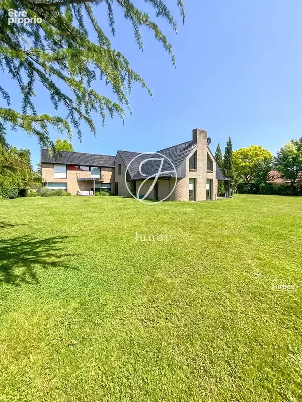 Brillon - Maison à vendre - 12 pièces - 544m² - 7 chambres - Jardin - Piscine intérieur - Stationnement. - photo 27