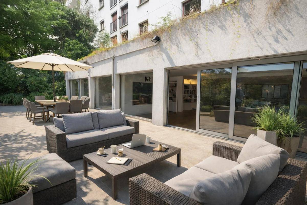 Commerce à MONTROUGE