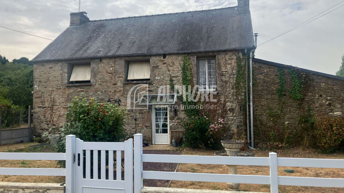 Maison Bains Sur Oust 7 pièce(s) 152 m2 - photo 2