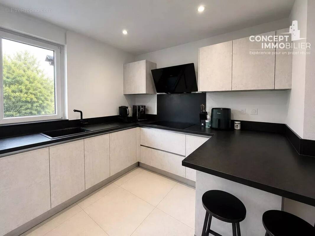 FLORANGE – Appartement F3 avec terrasse, parking privatif et cave - photo 2