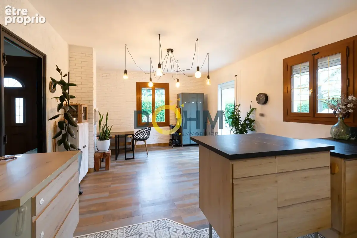 Maison rénovée de standing avec parc arboré et piscine — Proche A43 Chimilin - photo 5