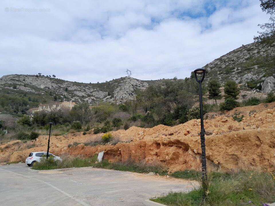 Terrain à ROQUEVAIRE