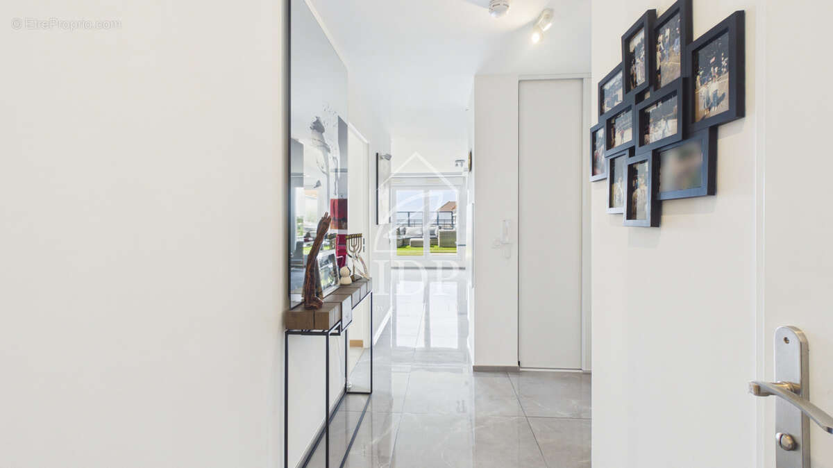 Appartement à SAINT-PIERRE-DU-PERRAY