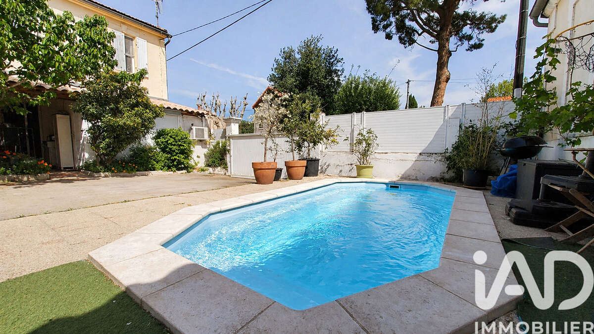 Photo 2 - Maison à ARLES