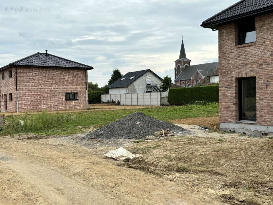 Terrain à NEUVE-CHAPELLE