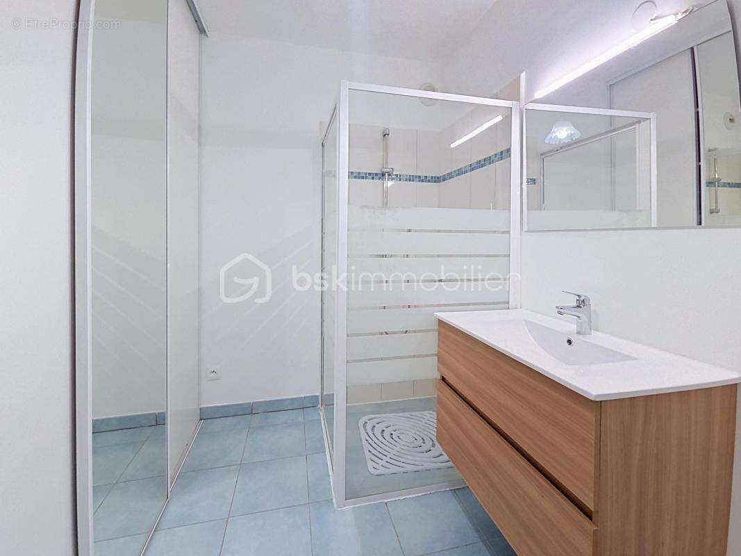 Appartement F3 avec grande loggia de 12m², cave + parking - photo 9