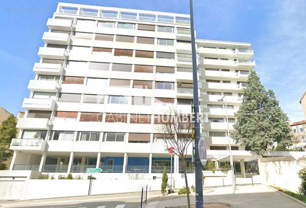Appartement 46 m² à Saint-Etienne  - photo 9