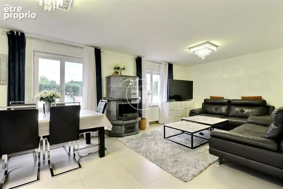 Maison 4 pièces 95 m² à vendre à Saint-Louis (68300) - photo 2
