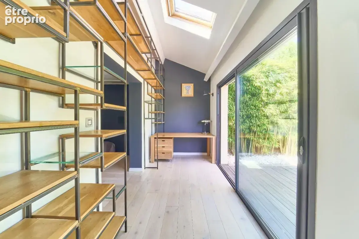 Maison 6 pièces / 200 m² / 930 000 EUR / LE PUY-SAINTE-REPARADE - photo 14