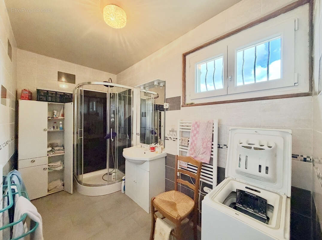 Appartement de type t3 bis de 90,7m2 a viuz en sallaz avec garage et jardin - photo 10