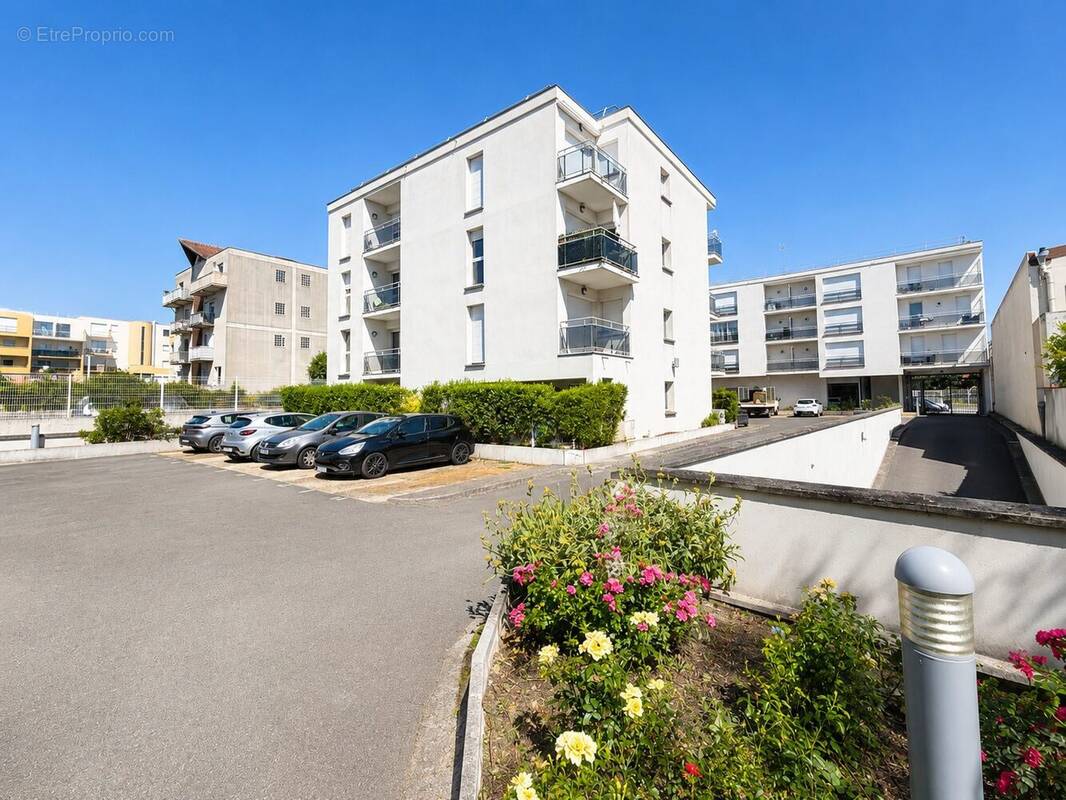 Appartement à SAVIGNY-SUR-ORGE
