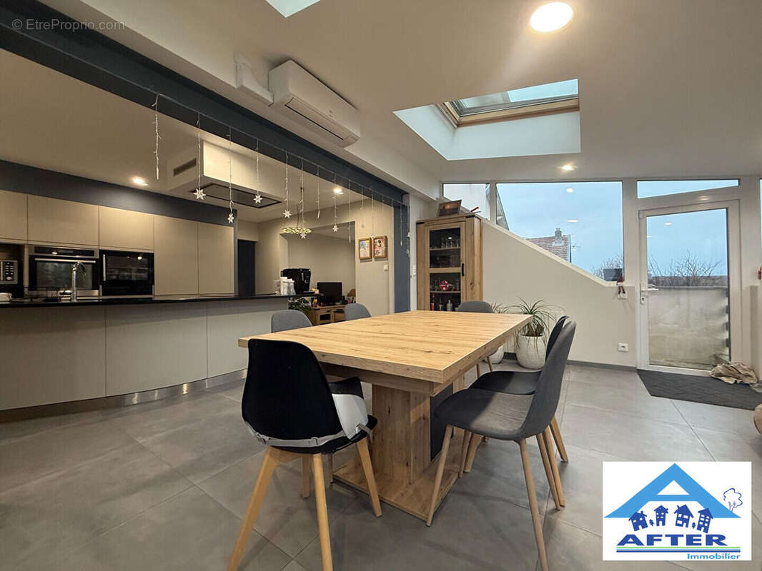 Maison à DAMELEVIERES