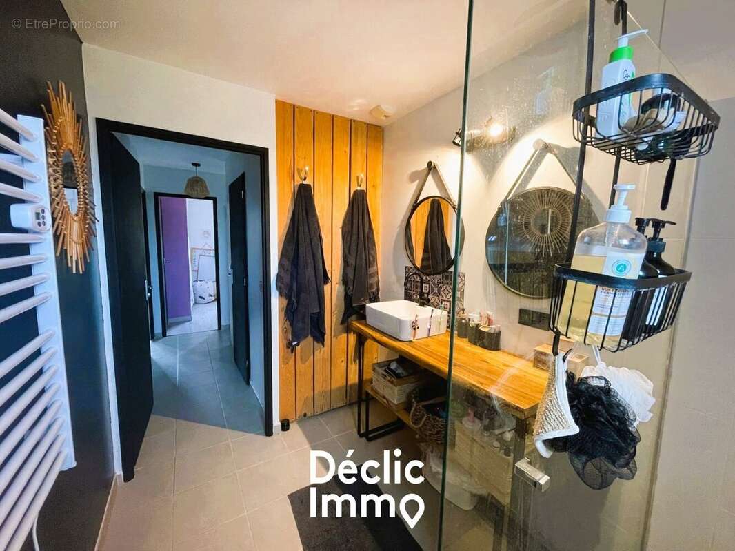 Villa de plain-pied avec piscine  Vacquières - photo 15