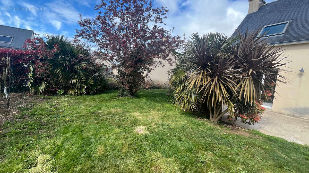 Maison à ERGUE-GABERIC