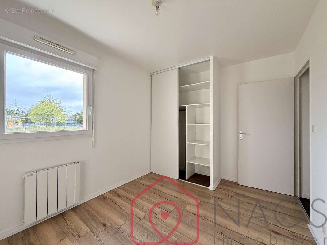 PLOUFRAGAN - T2 calme et lumineux avec balcon - photo 7