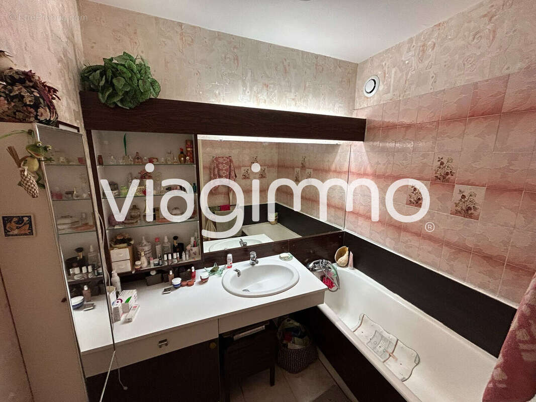Appartement à MARSEILLE-9E