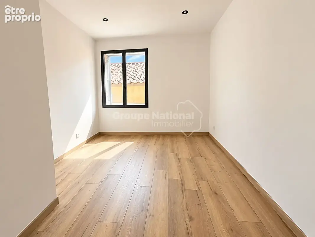 Maison de type 4 entièrement rénovée avec garage et piscine - photo 6