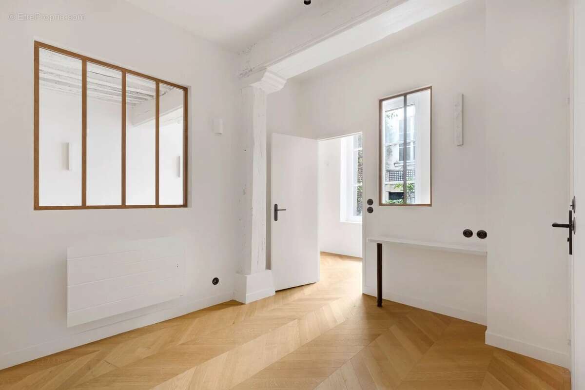 Appartement à PARIS-4E