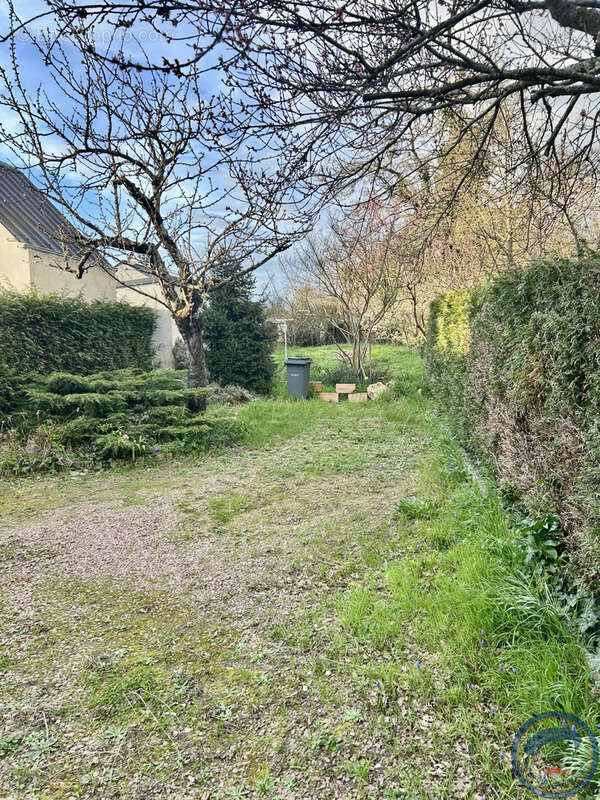 Maison à LA VILLE-AUX-DAMES