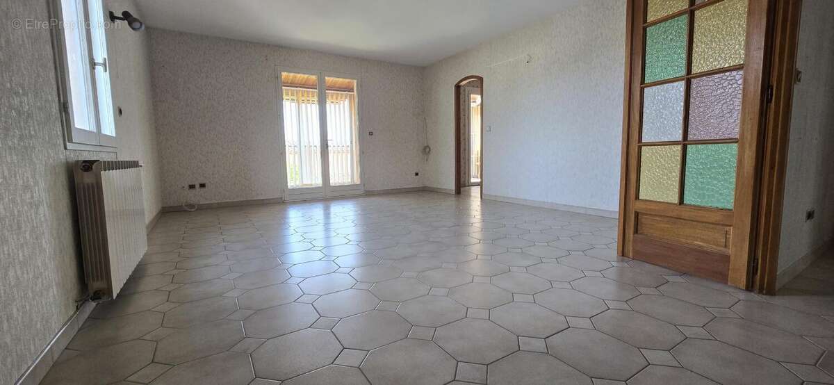 Maison T5 double garage - photo 4