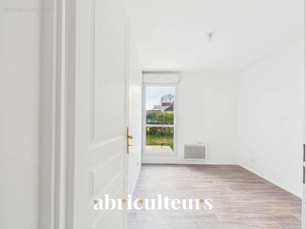 Appartement à SURVILLIERS
