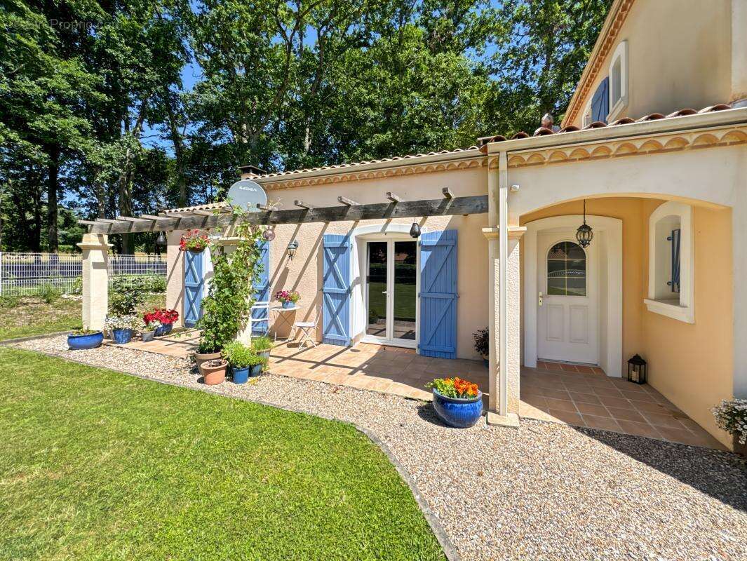 Maison À Vendre - photo 3
