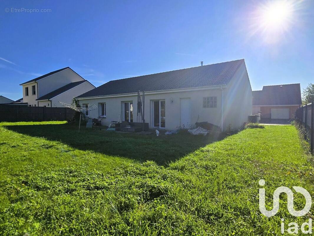 Photo 1 - Maison à TUCQUEGNIEUX