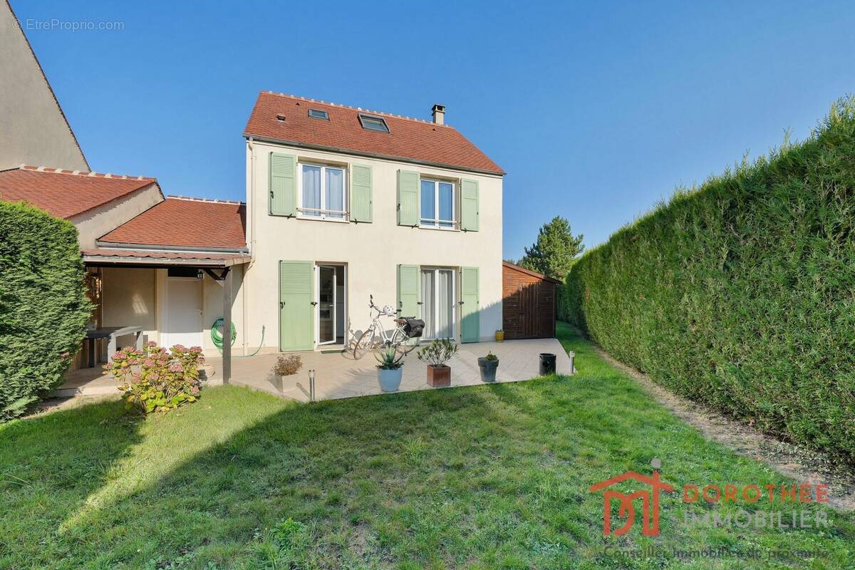 Maison à MAROLLES-EN-BRIE