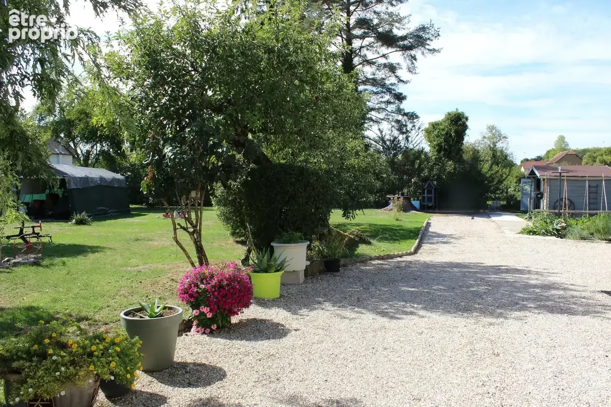 Charmante maison rénovée  calme et beaux extérieurs - photo 9