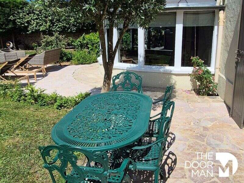 Maison à CERNAY-LA-VILLE