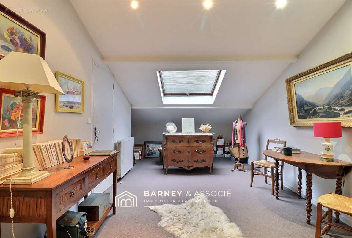 Maison 198 m² à Mont-Saint-Aignan  - photo 8