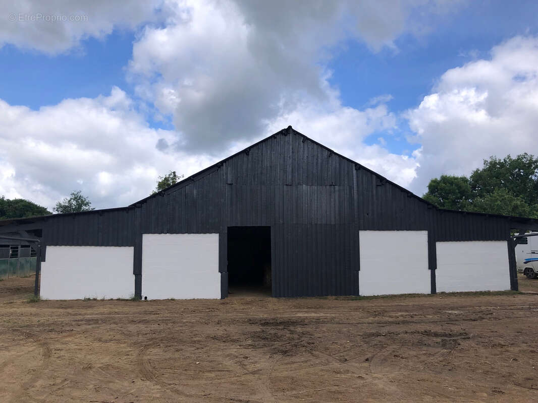 Maison à SEMUR-EN-VALLON