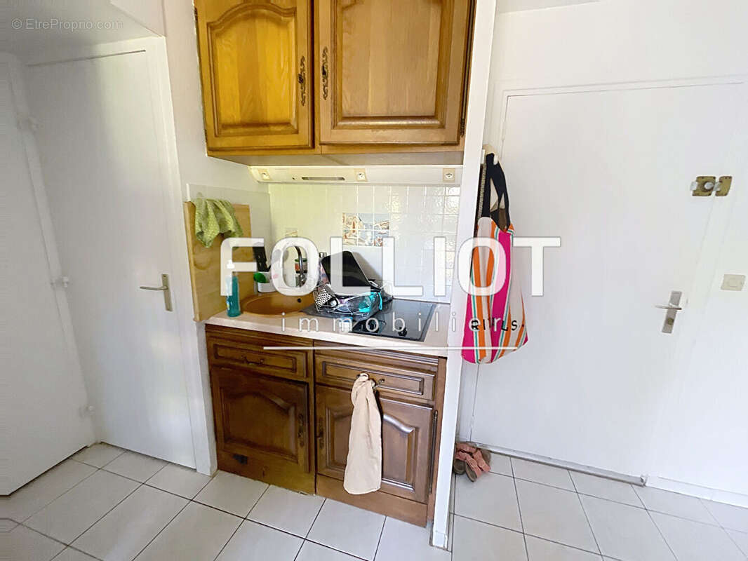 Appartement à VARAVILLE