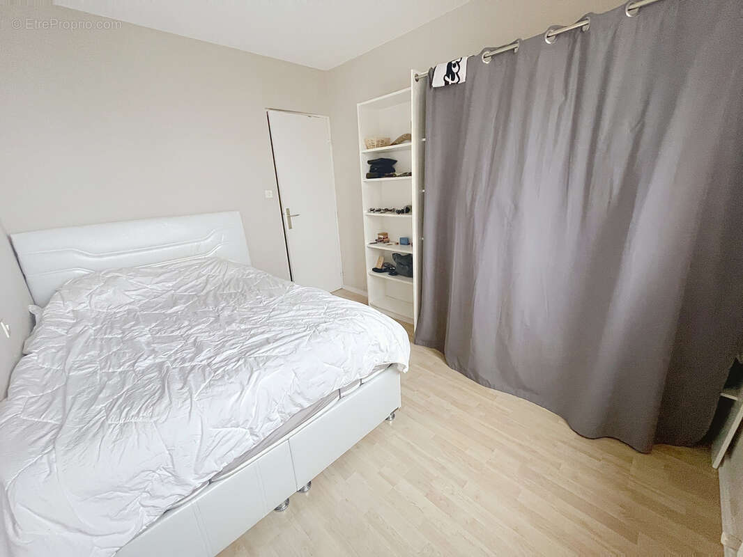 Appartement à SAINT-GENIS-LAVAL