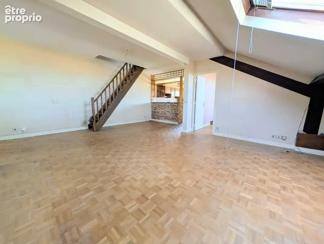 Appartement à SAINT-MAUR-DES-FOSSES