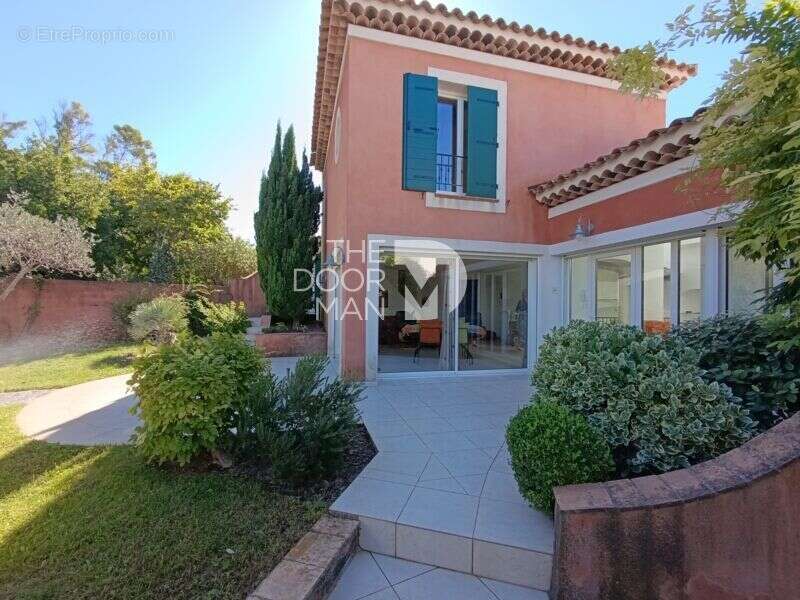 Maison à SIX-FOURS-LES-PLAGES