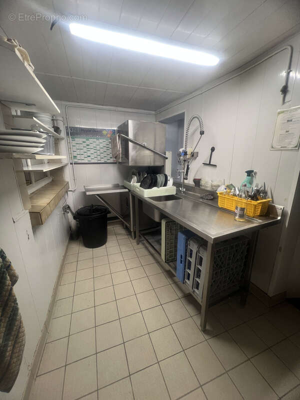 Commerce à JUGON-LES-LACS