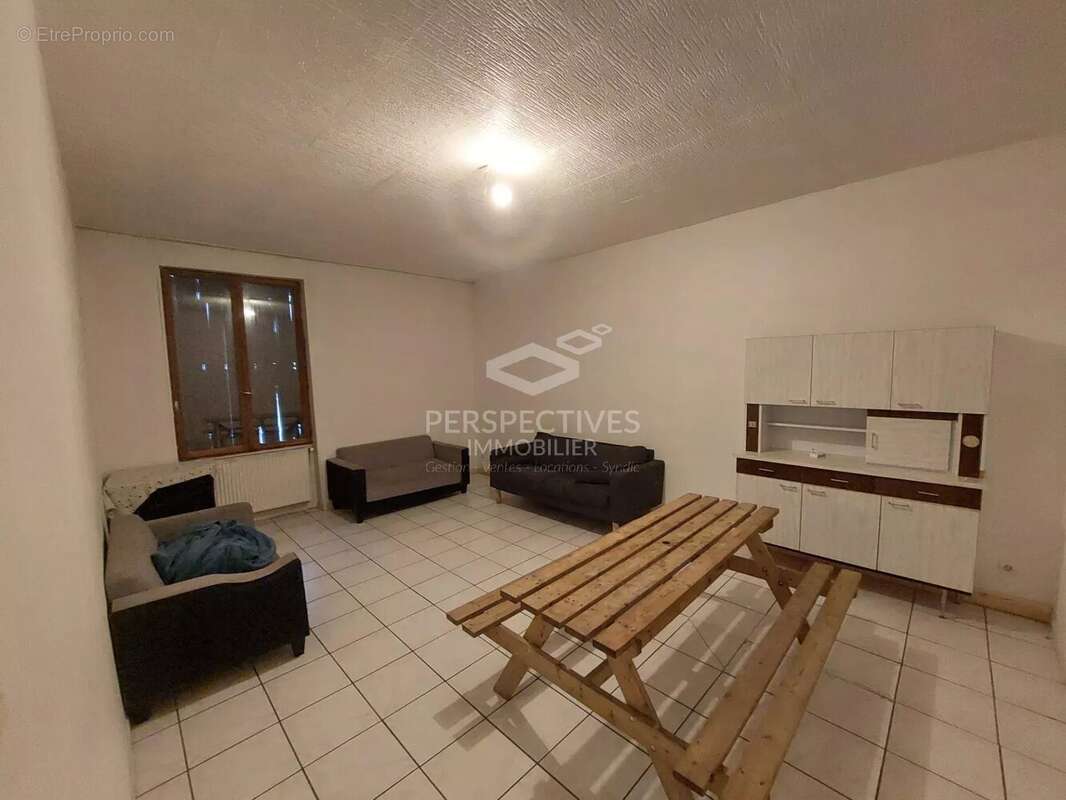Appartement à SAINT-ETIENNE