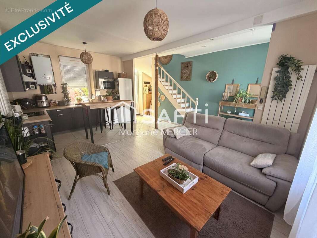Maison 100 m² à Thouars  - photo 2
