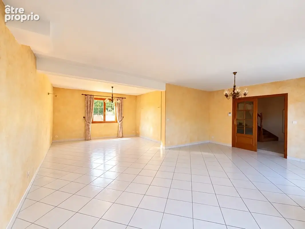DRACY-LE-FORT 71460 - Maison de 167 m² - 3-4 chambres - Terrain clos de 1500 m² - Double garage - photo 4