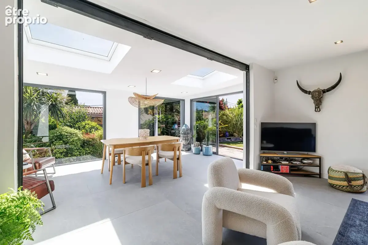 Maison 4 pièces 113 m² à vendre à Tourrette-Levens (06690) - photo 2