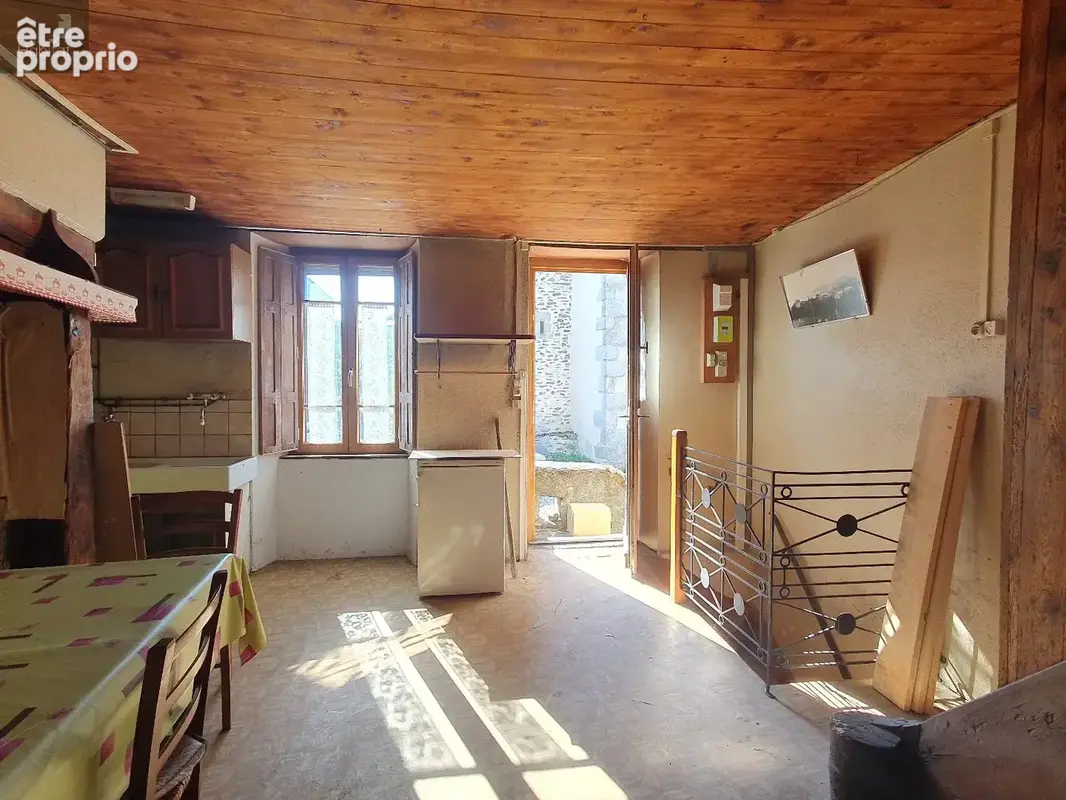 Maison place de l'Eglise - photo 2