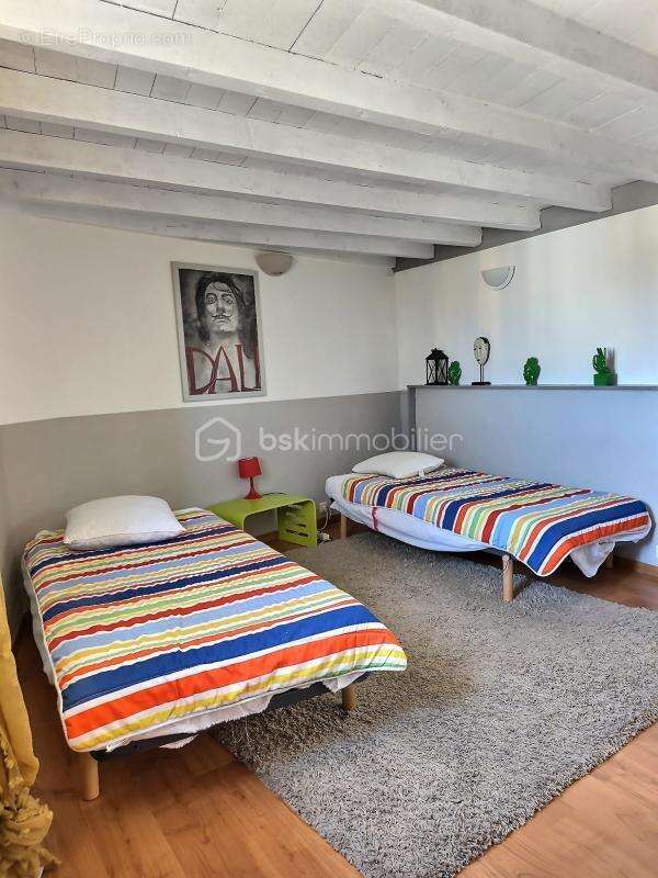 Maison à SAINT-ESTEVE