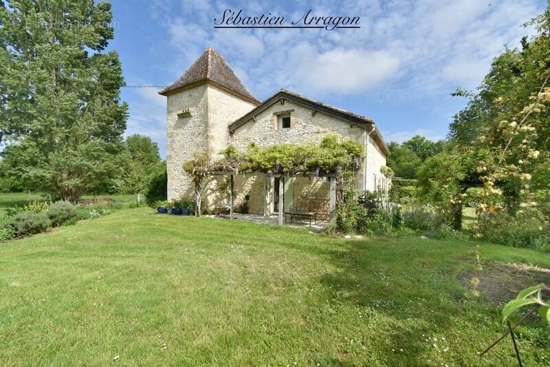 Maison de caractère à vendre 5 pièces  (47) - photo 2