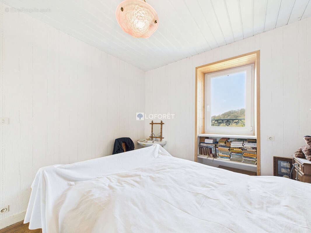 Maison à PONT-DE-BUIS-LES-QUIMERCH