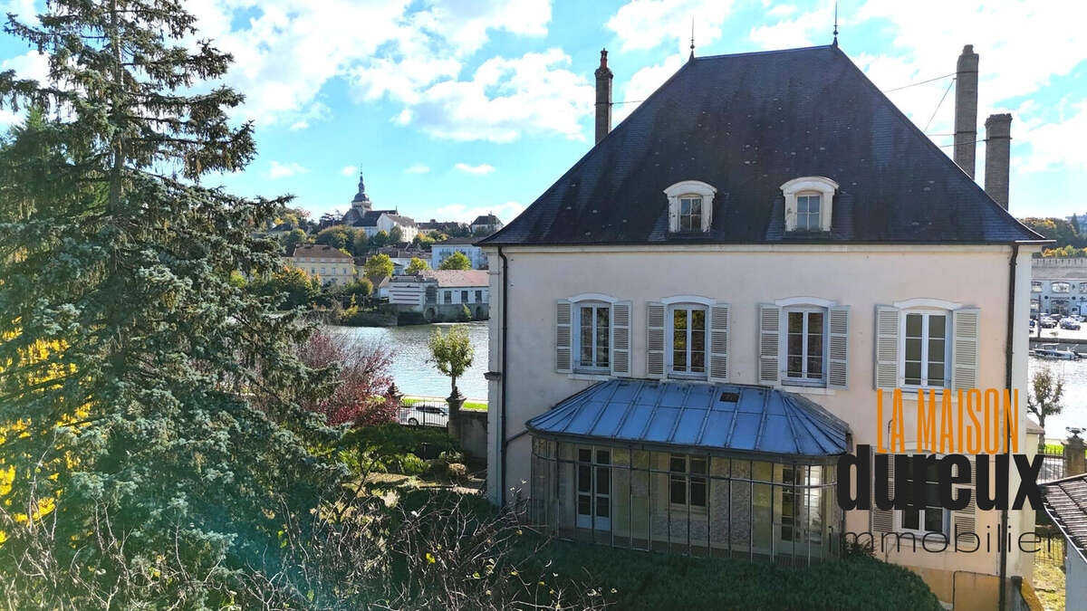 Maison à GRAY