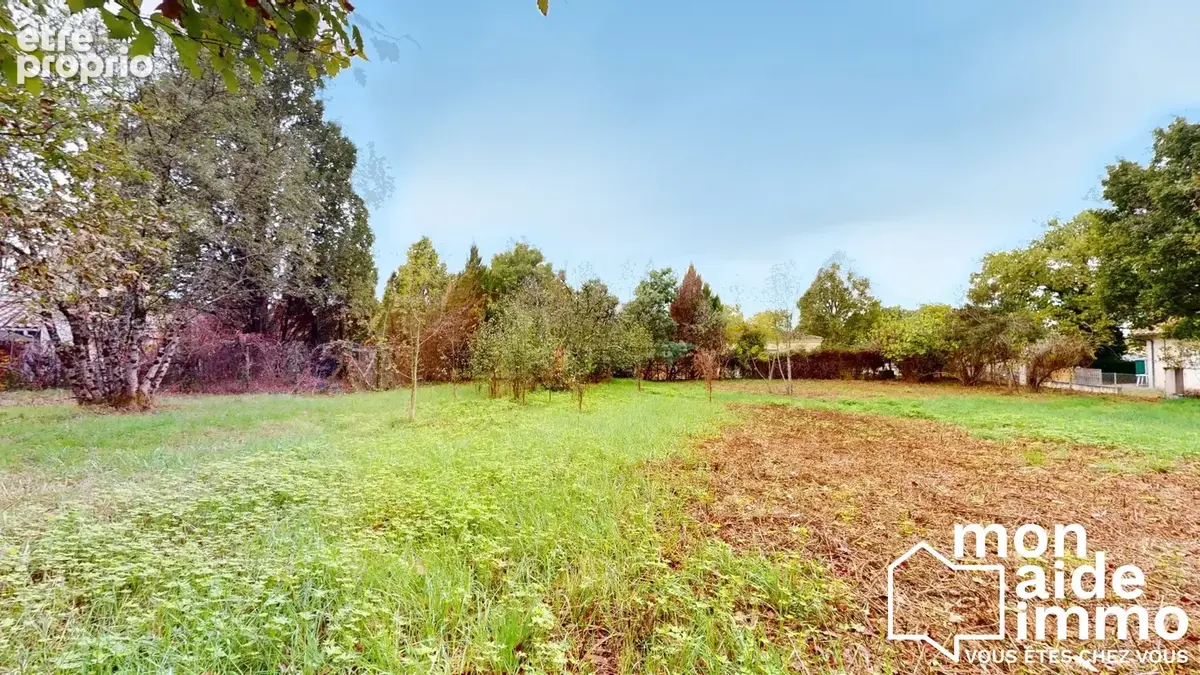 Terrain 1 840 m² à vendre à Yvrac (33370) - photo 3